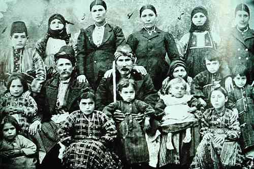 Hoghitsi Boghossian family – Kharpert