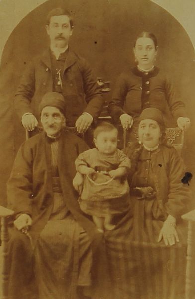 Armenian family – Kesaria 1890