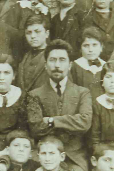 Aram Manukian at the school of Ordu – 1902