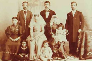 Armenian family – Teheran 1898