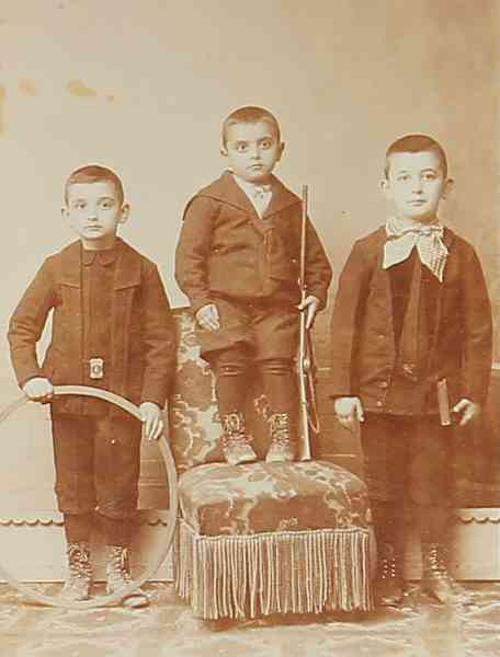 Children – Constantinople 1900