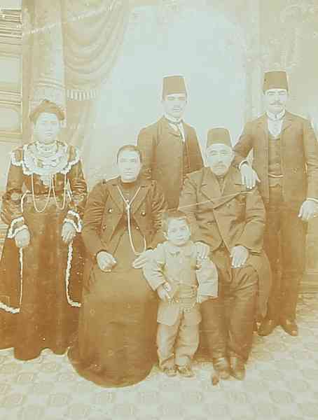 Ovsep Baghtchedjian and his family – Konya 1912