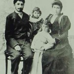 Young Armenian couple with their children - Constantinople 1912