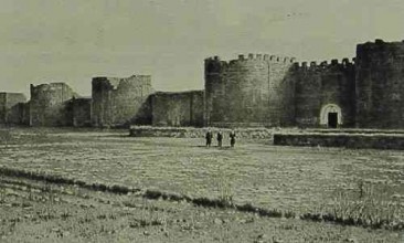 The walls of Dikranagerd – 1906