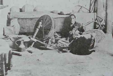 Armenian spinner in Marash