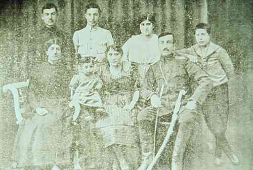 Erznka – Armenian family