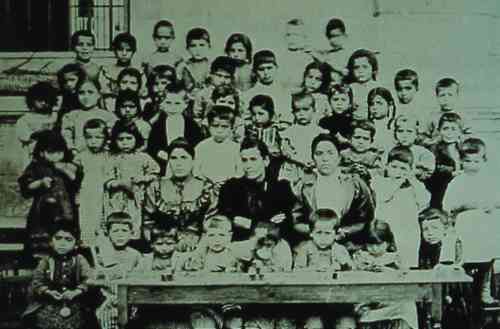 Pupils and teachers in Adana