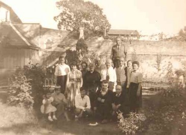 Akelian, Demirjian, Dermekjian (Dermekdian) and Donabedian families in Romans – France 1955