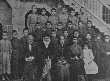 Orphans from Severag – Ourfa orphanage 1895