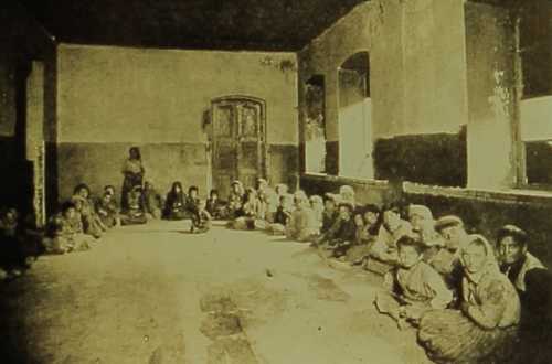 Armenian orphans hosted by the Near East Relief