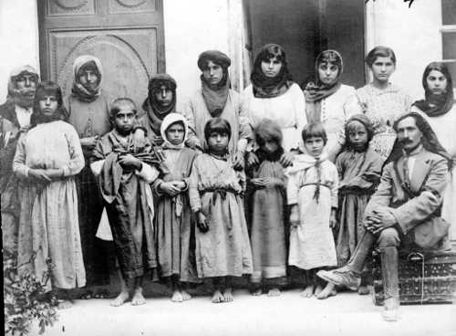 Levon Yotnakhparian with Armenian orphans
