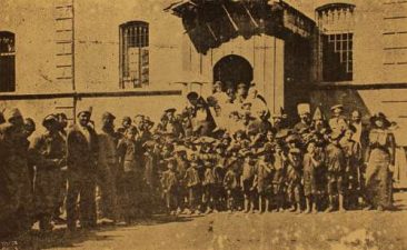 Armenian orphans with Catholicos