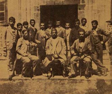Sanassarian college graduates – Garin 1895