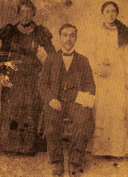 Harutiun Helvadjian and his uncle’s daughters – Sivrihisar