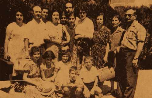Madenian, Movsesian and Hohannesian families – Erevan