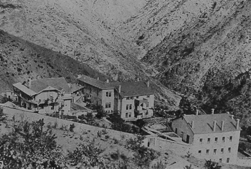 Armenian colleges – Hajen