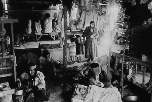 Families of Armenian refugees