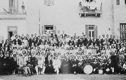 Young Armenian graduates – Cairo