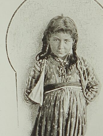 A young girl from Sis – 1898