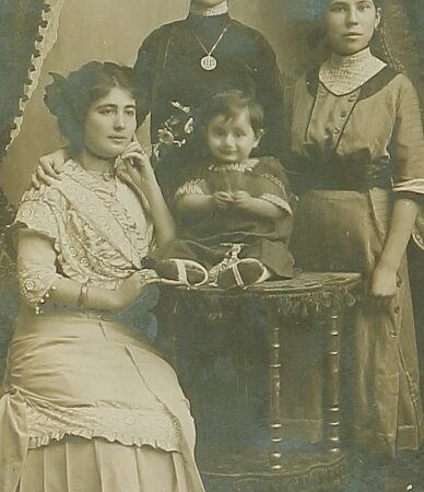 Mrs Seropian and her son Mardik – 1911