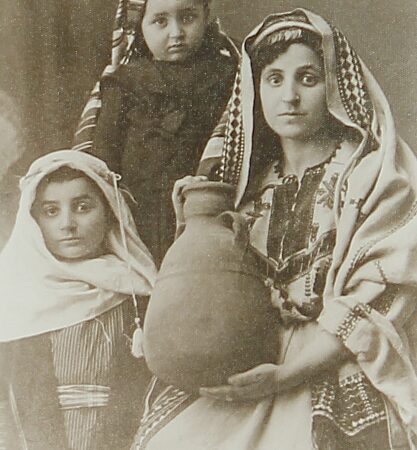 Vahram and Souren Makarian – 1924