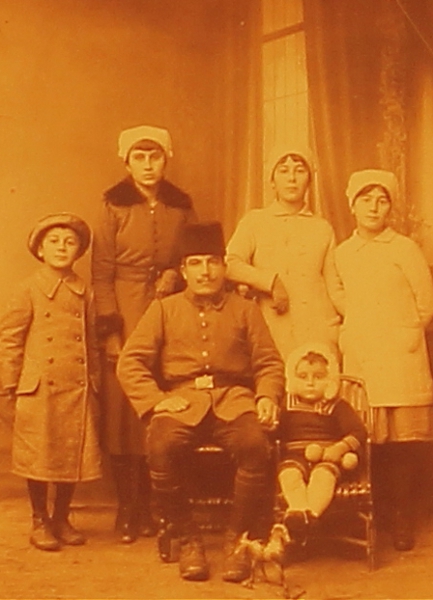 Armenian soldier and his family
