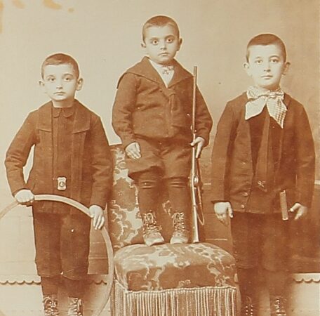 Children – Constantinople 1900