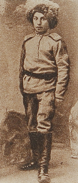 Young Armenian volunteer