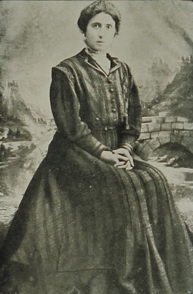 Mrs Arshaguhi Teotig
