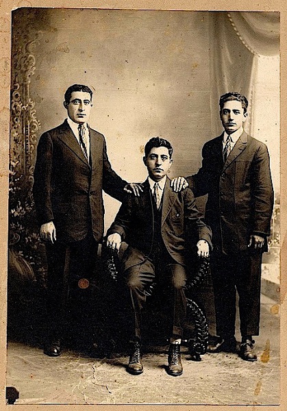 Mooradian brothers from Pazmashen in Whitinsville – 1917
