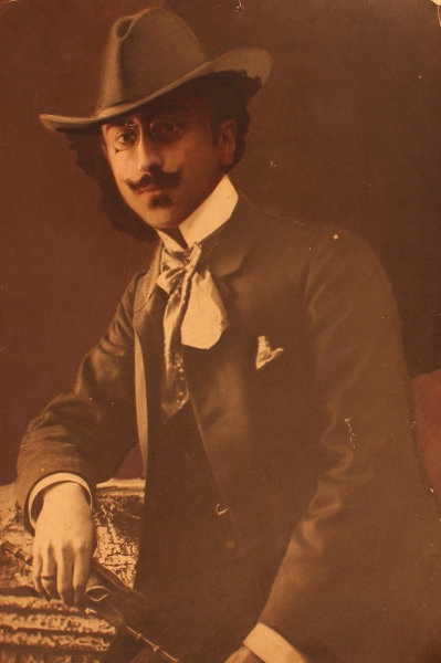 Mr Hrand J. Alyanak