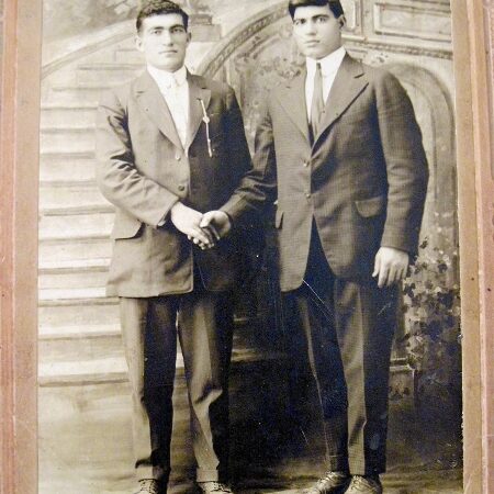 Djeloyan Brothers – Pazmashen 1910