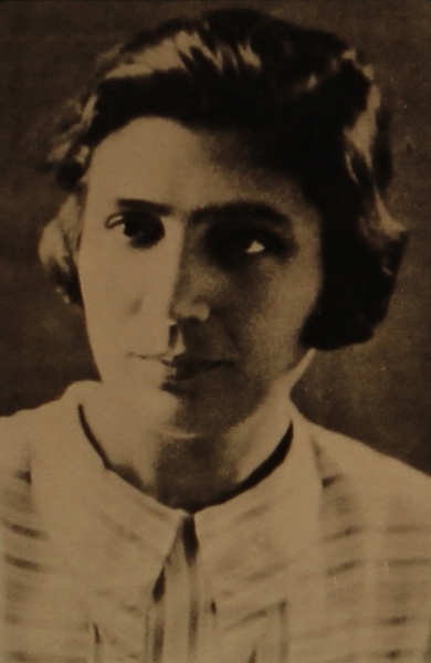 Aghavni poetess of Soviet Armenia