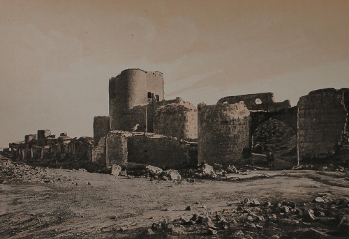 Walls and gateway of the city of Ani
