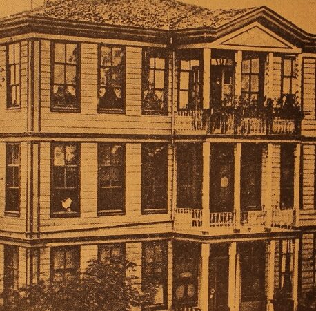 Hayouhiats School of Adapazar