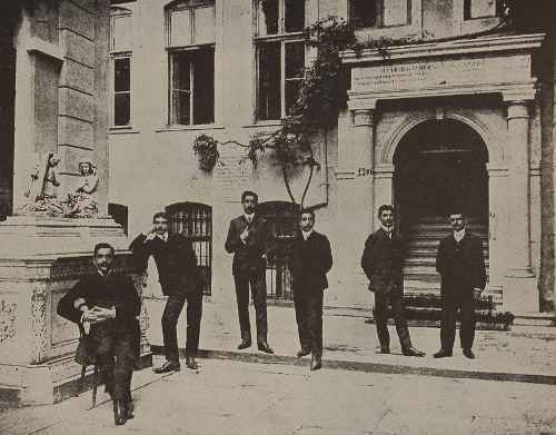 Karnig Parounagian with his students in 1906