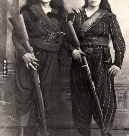 Eghisabet Sultanian with her friend Anazon Yaqubian in Zeytun – 1895-1896