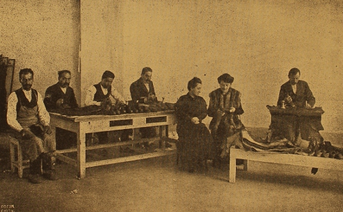Refugees shoemakers – Tiflis