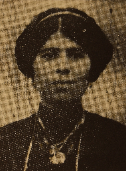 Lusia Krikorian from Daron