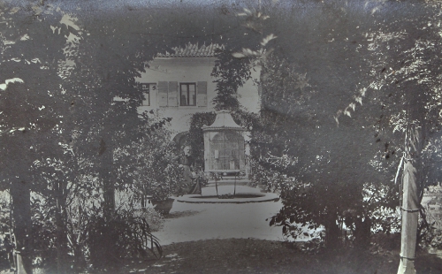 Court garden, San Lazzaro Armenian monastery