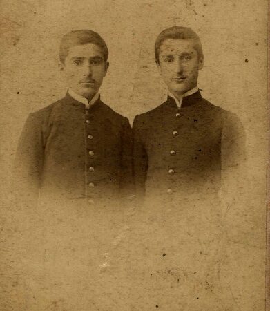 Students from Artvin in Constantinople, Akinian family