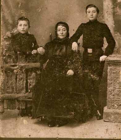 Tatoyan family from Artvin