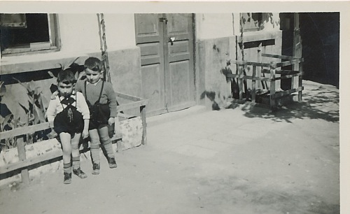 Hrair and Sebouh – Chtaura (Lebanon) 1951