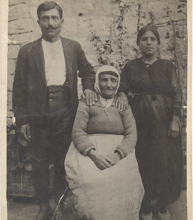 Zeytountsi Vartevar Achikian and wife Archalouyce Qalaydjian – Aleppo 1925